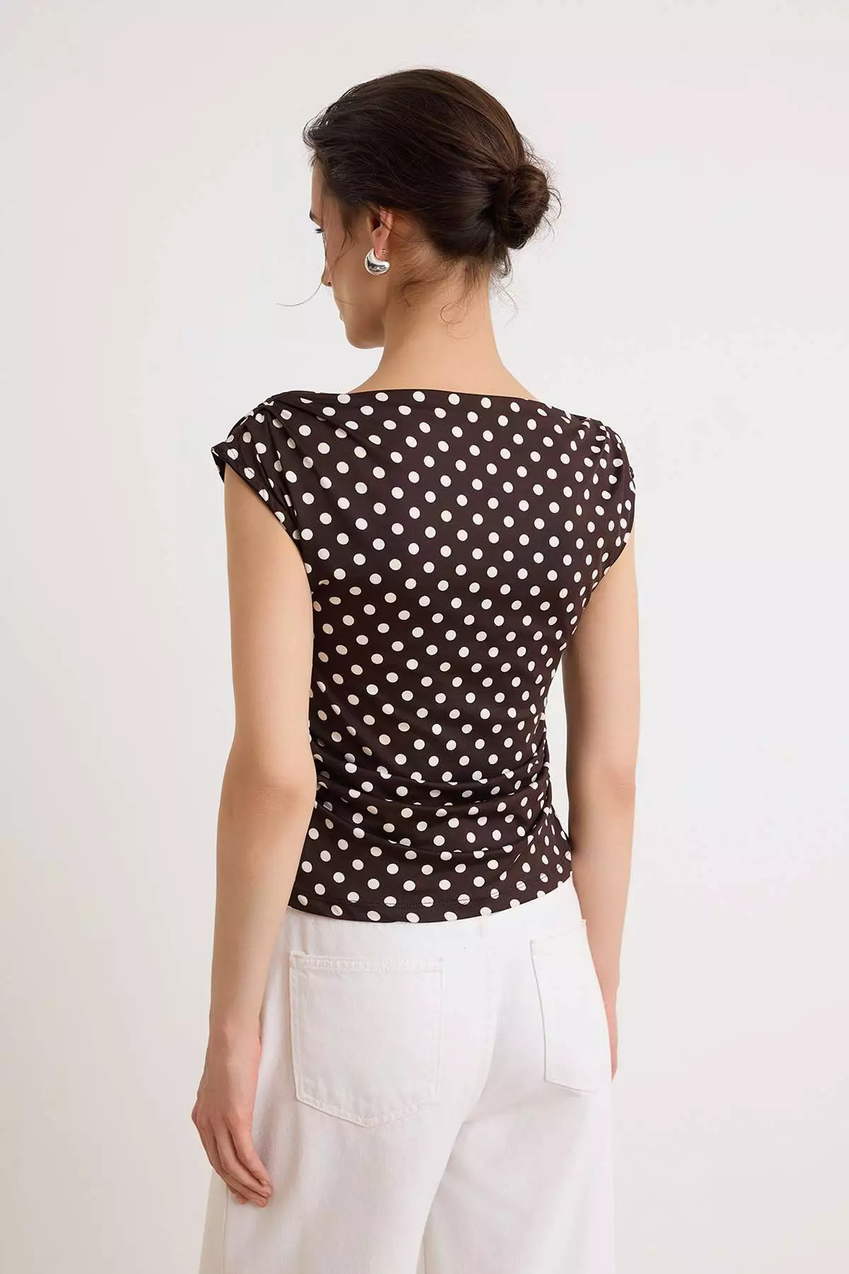 Brown Polka Dot Fitted/Bodycon Boat Neck Sleeveless Gathered Knitted Blouse Twoss26Bz00979