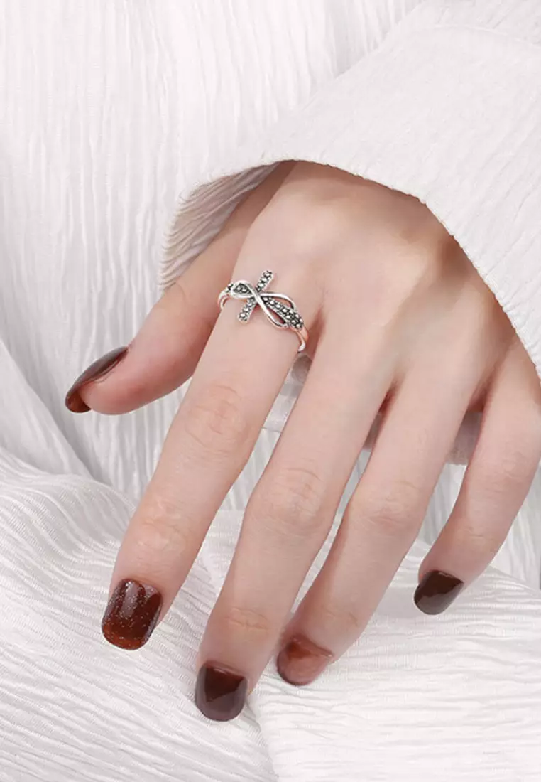 Cincin Wanita Berlian Titanium Menyeberang Fashion Perhiasan Cincin Cewek Ring silver