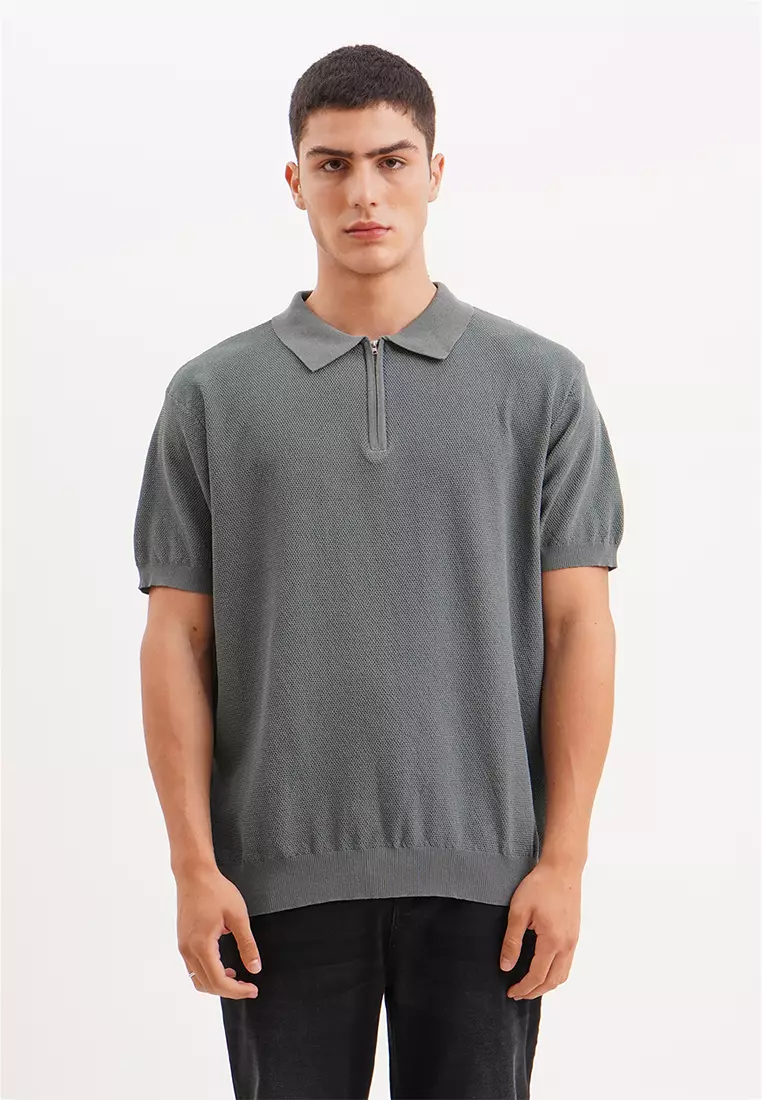Buy Penshoppe Relaxed Fit Textured Knit Half Zip Polo 2024 Online
