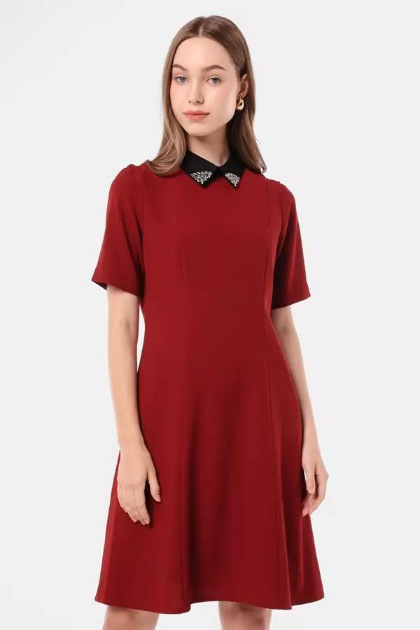 MINIMAL - Joseline - Dress Kerah Payet - Red Warna Red