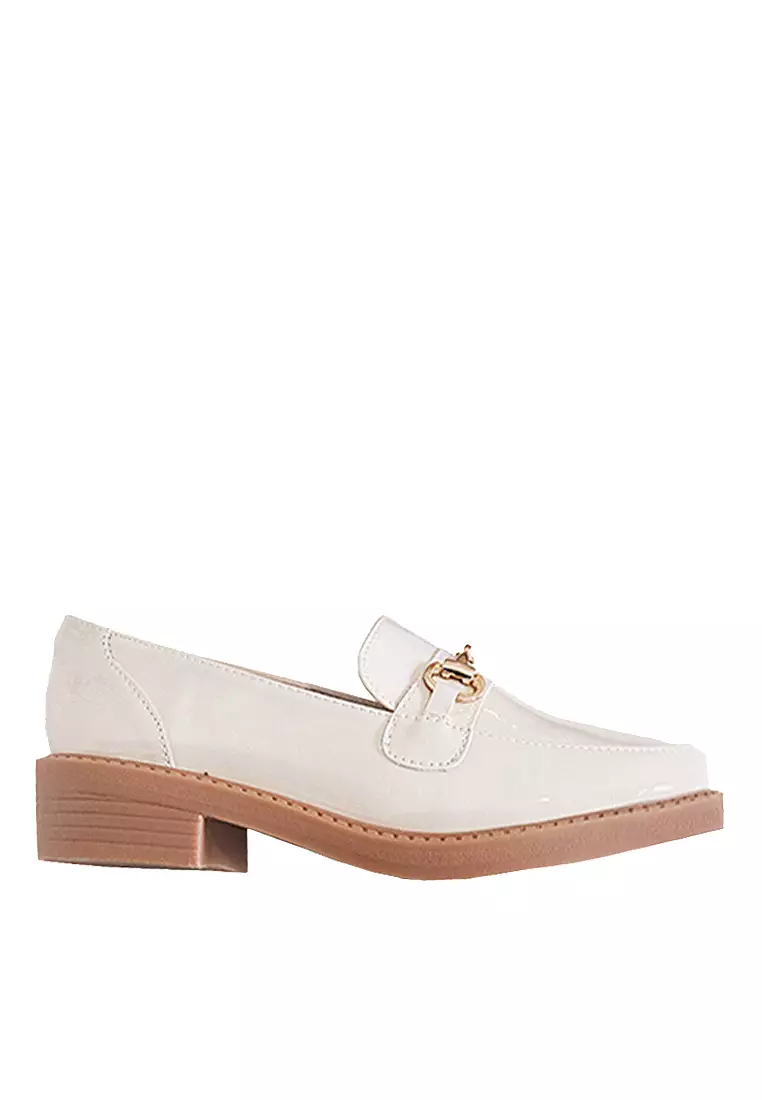 Discount on Twenty Eight Shoes  shoes - SKU: VANSA Buckles Loafers VSW-F1802