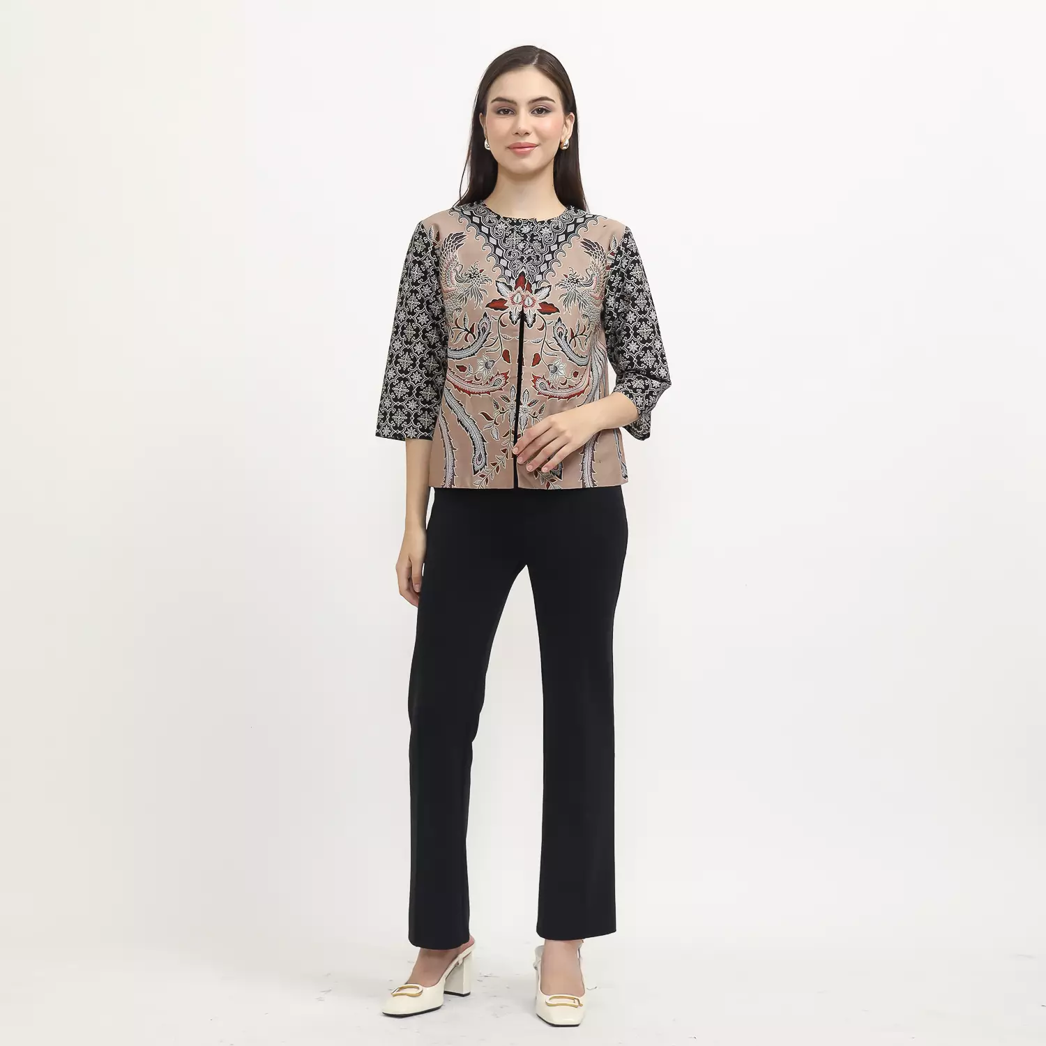 Blazer Batik Wanita - Bhatara Batik Tasya - Atasan Batik Modern Lengan Panjang