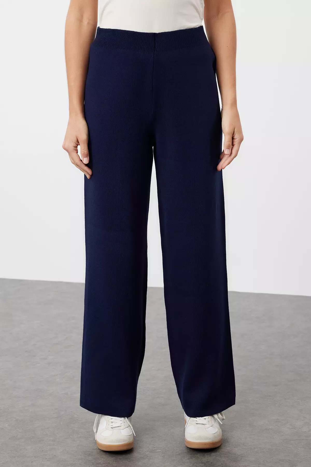 Navy Blue Knitwear Cardigan And Trousers Set - Tctaw24Us00054