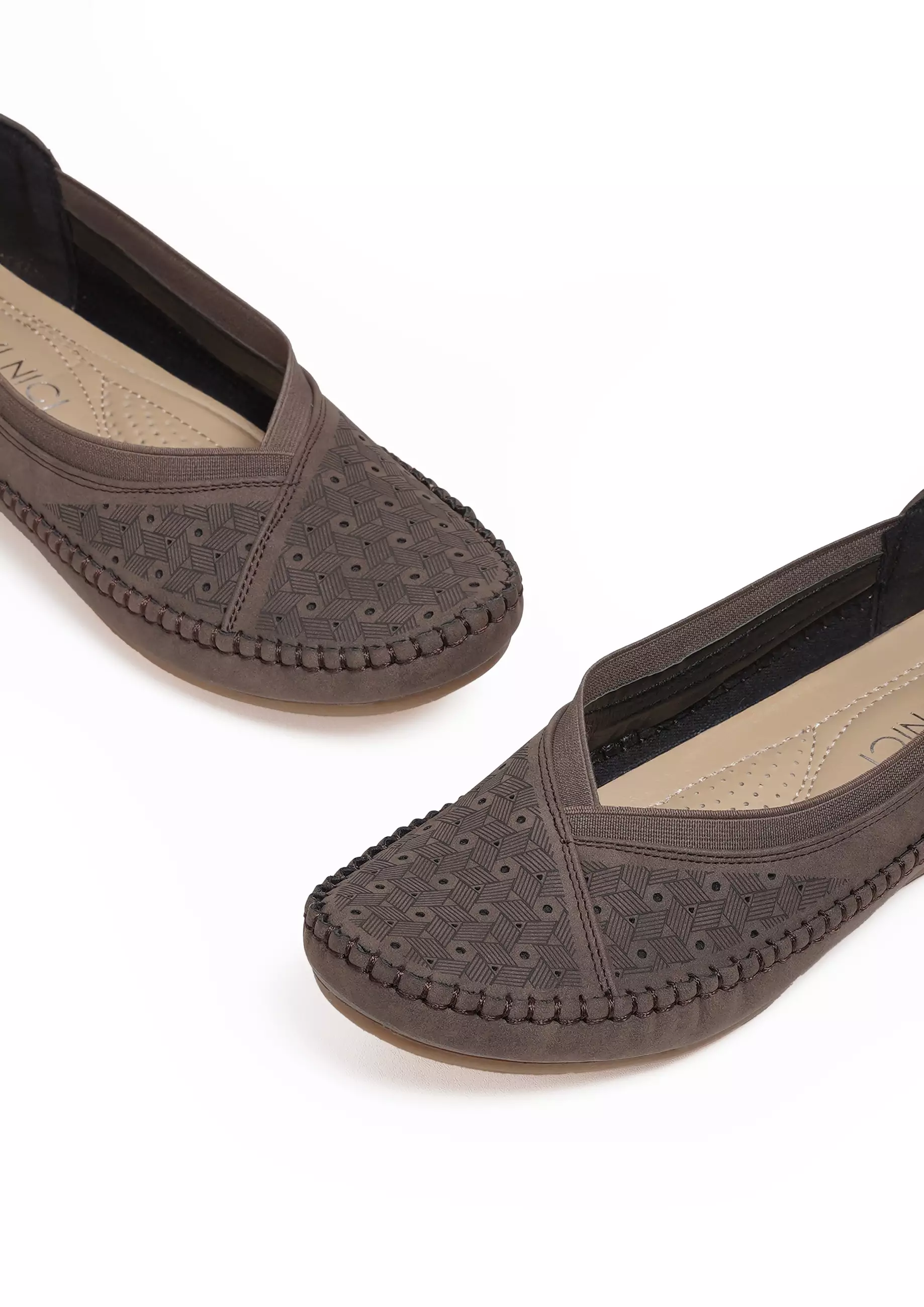 VIVI NICI - Amisha Sepatu Kerja Wanita Hak 2 Cm Downtown Brown