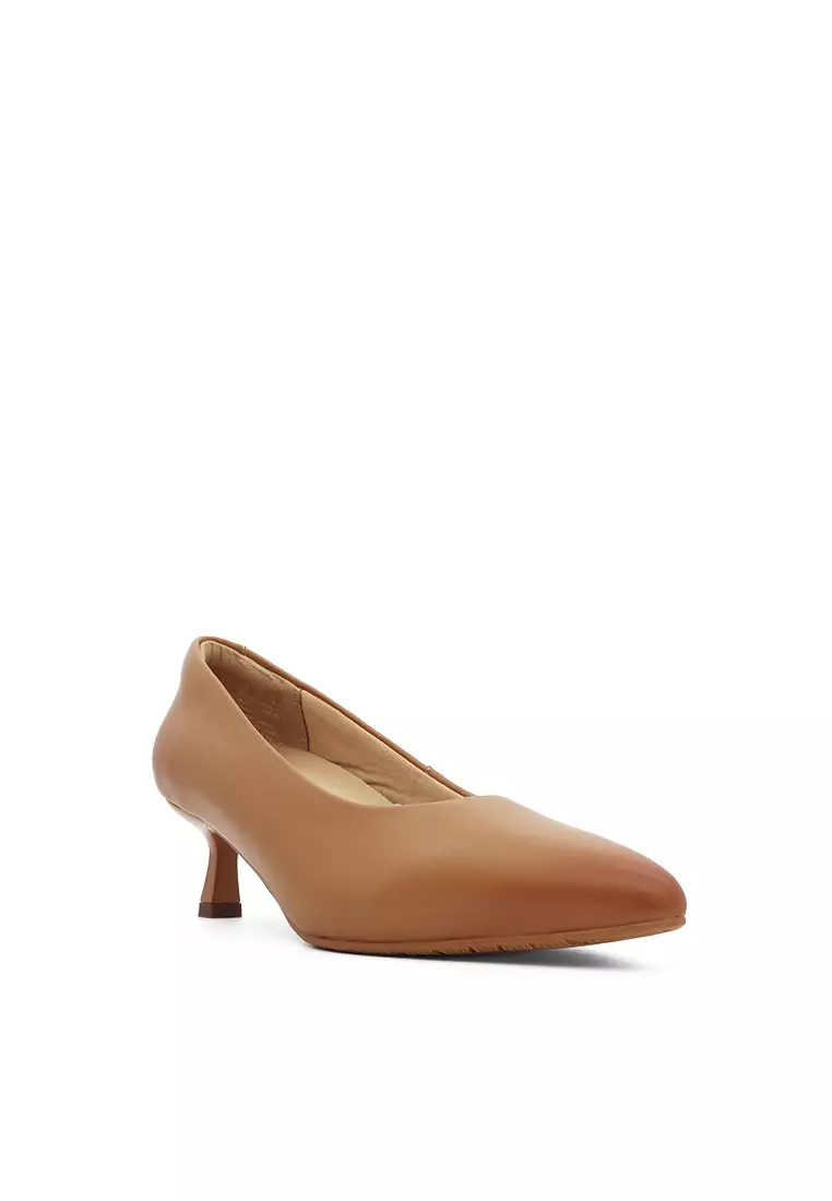 Discount on Hush Puppies  shoes - SKU: Miles Pump Women's Dress Casual Shoes