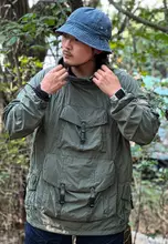 卡其色