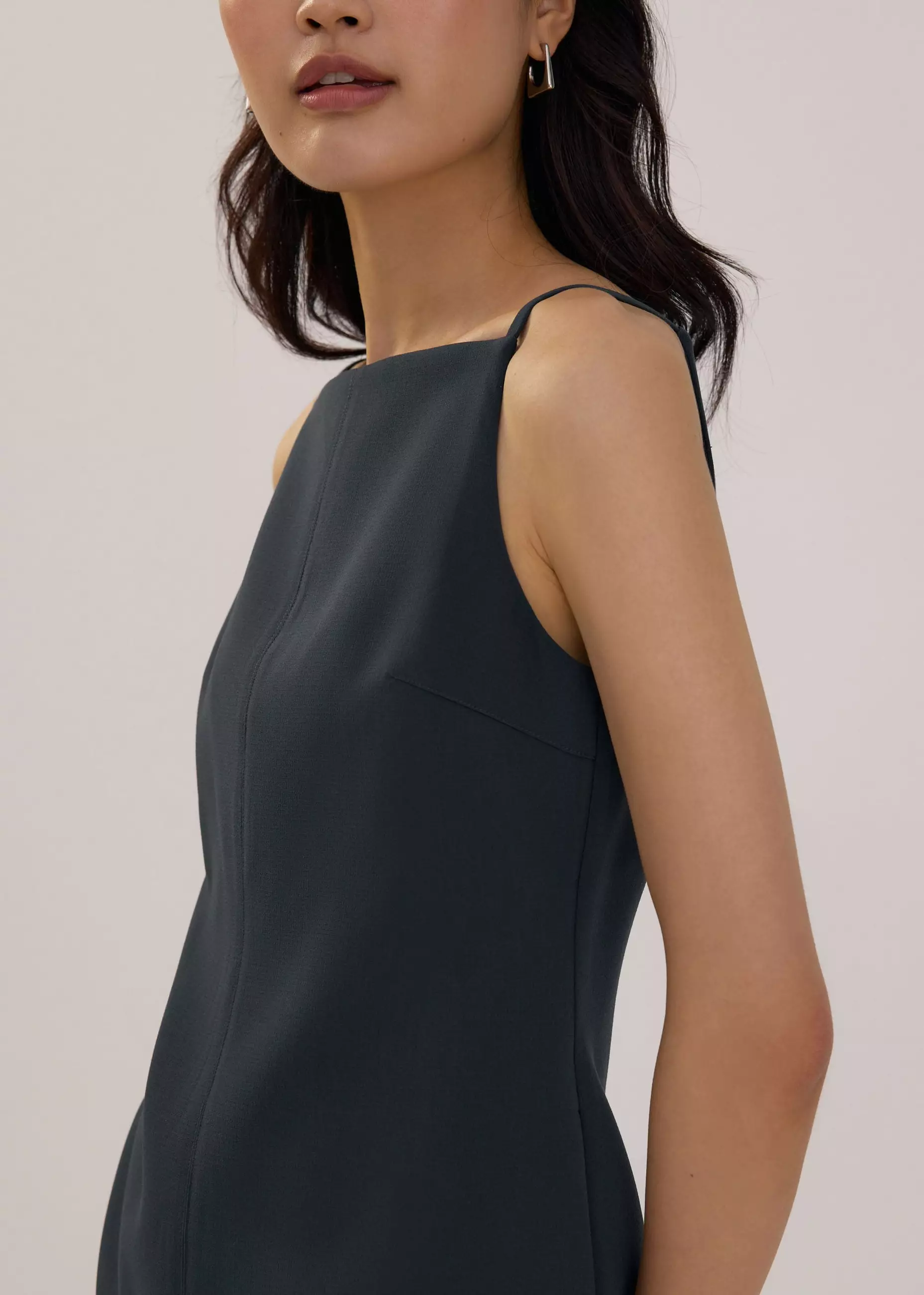 Dress Wanita - Boat Neck Shift Mini Dress