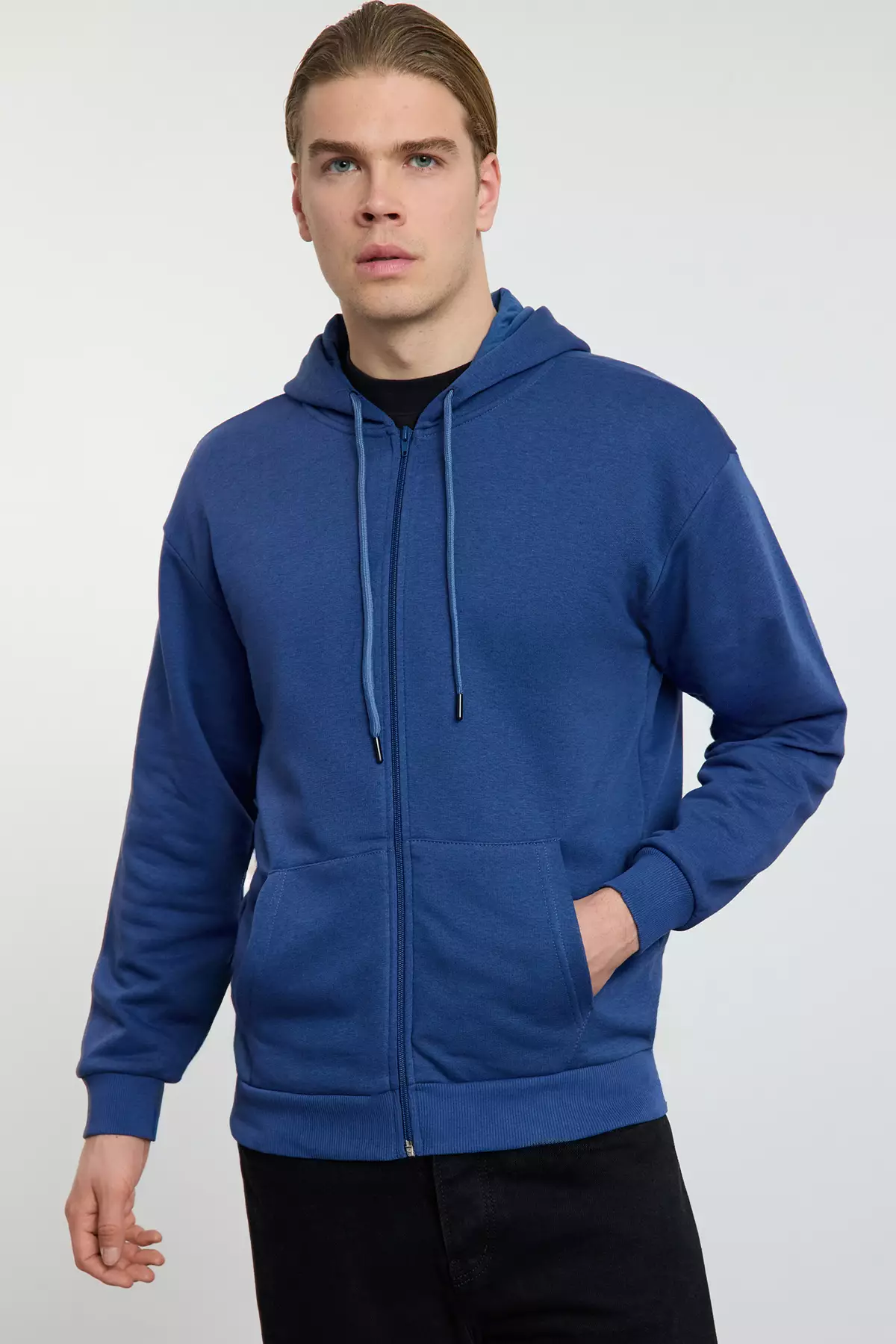 Basic Zipper Hoodie