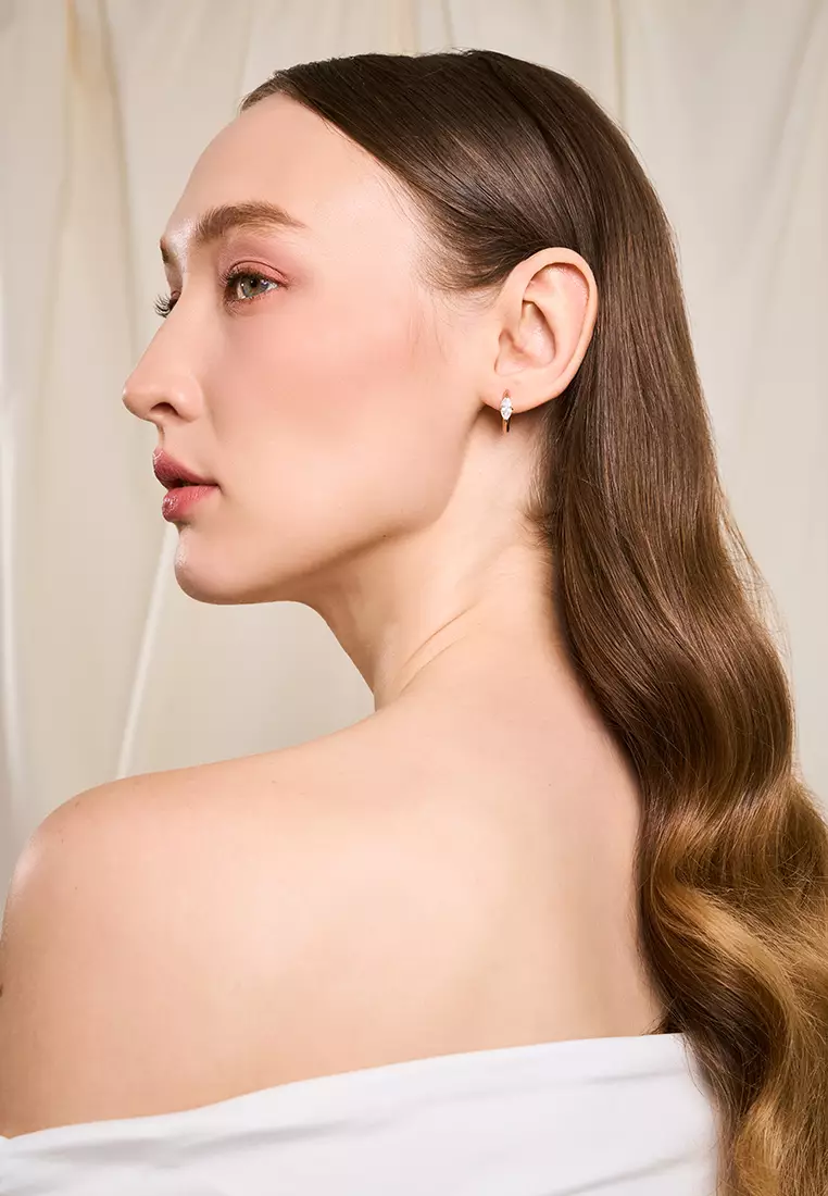 Elaine Oval-Cut Hug Hoop Earrings in Rose Gold