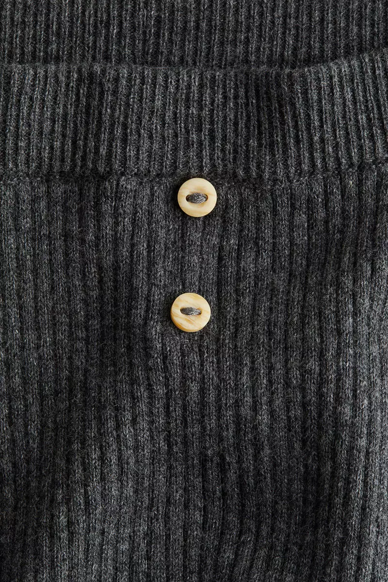 Rib-knit trousers