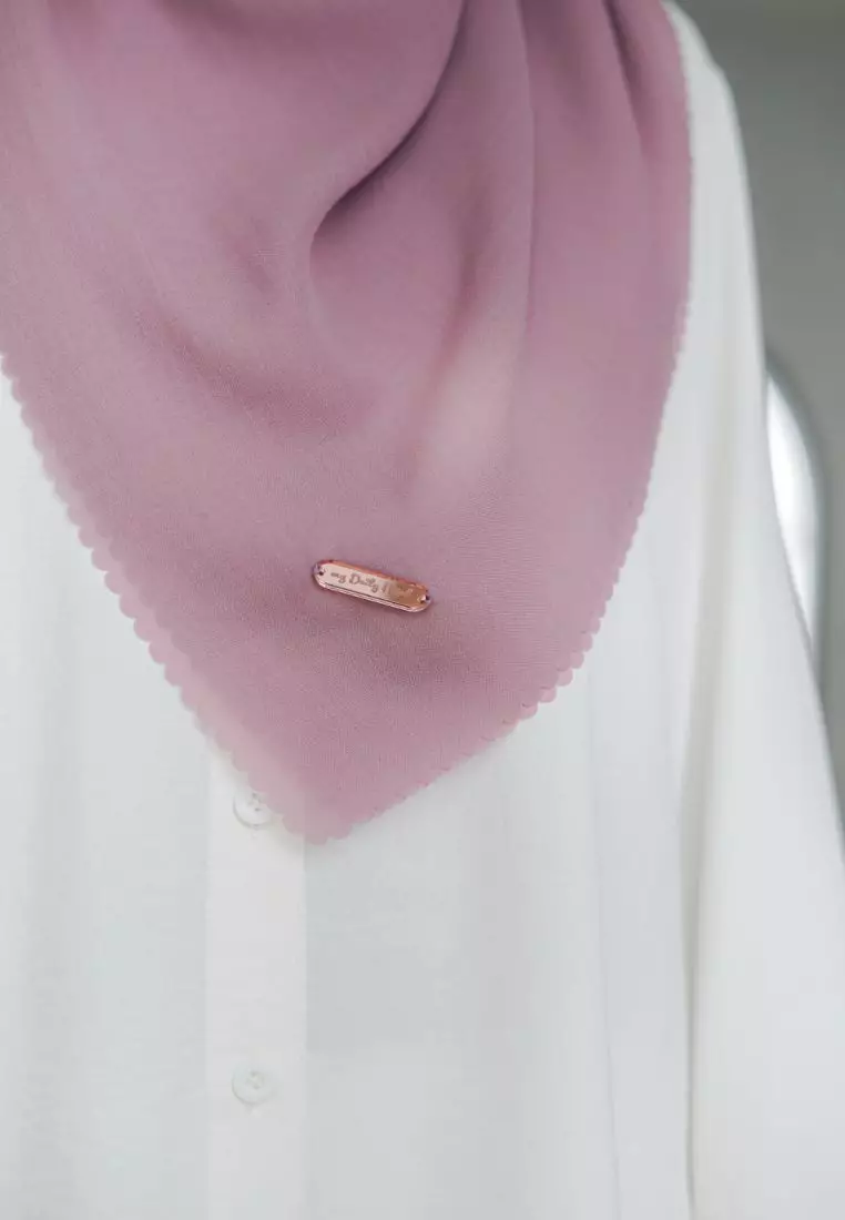 Hijab Segi Empat  Voal Gucci Lasercut Taro