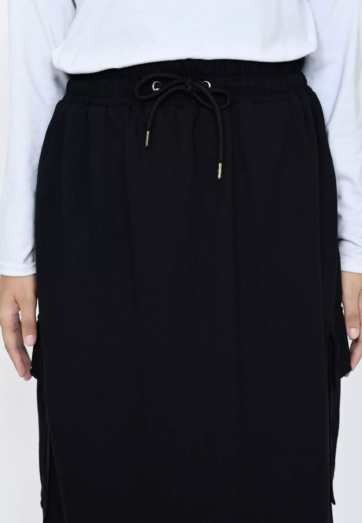 BUNDLE HEMAT 2 PCS Talis Cargo Skirt BLACK - WHITE