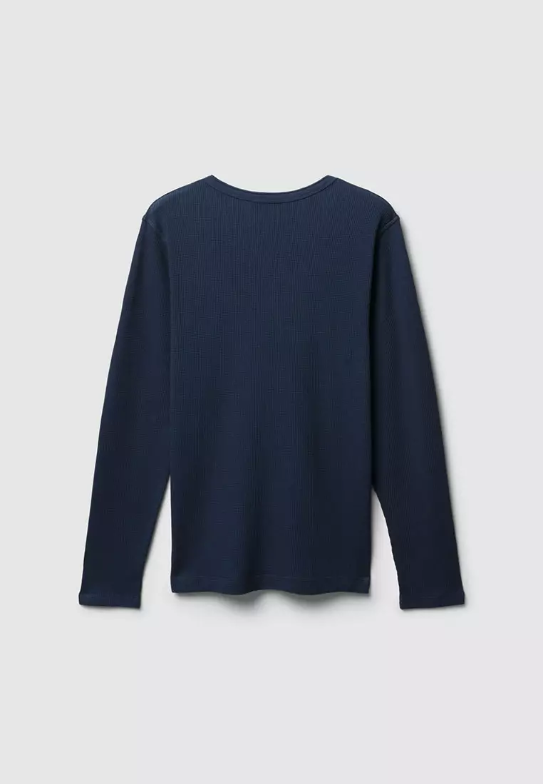 Man Long-Sleeved T-Shirt