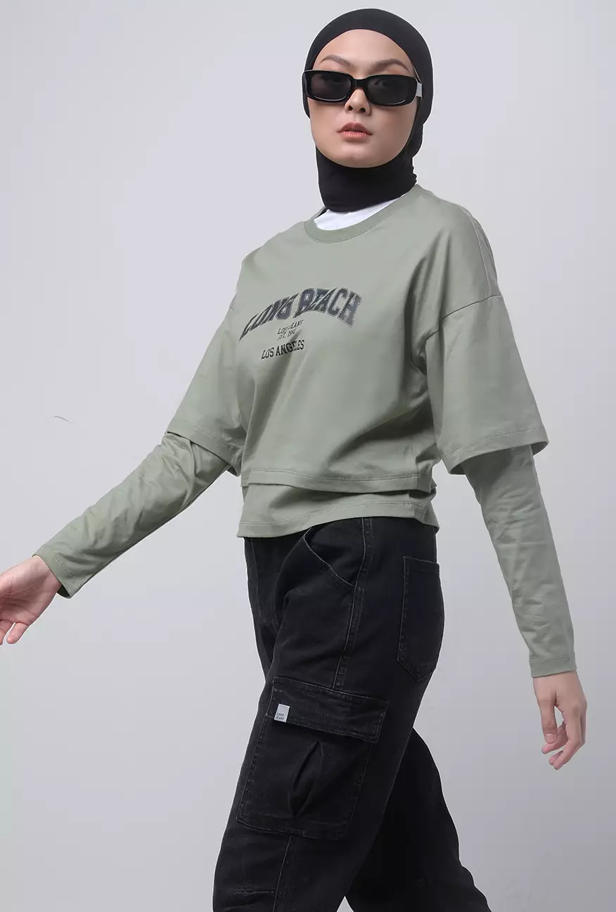 Kaos Wanita Casandra Green