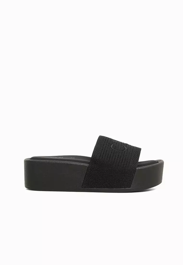 Discount on CLN  shoes - SKU: Clementine Flatform Slides