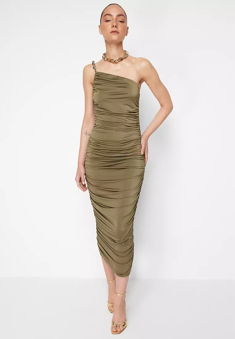 Zeynep Tosun x Trendyol Ruched Midi Dress