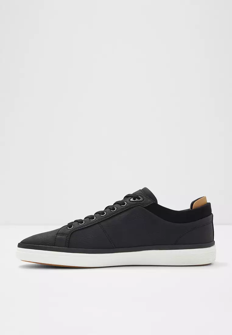 Finespec Low-Top Sneakers