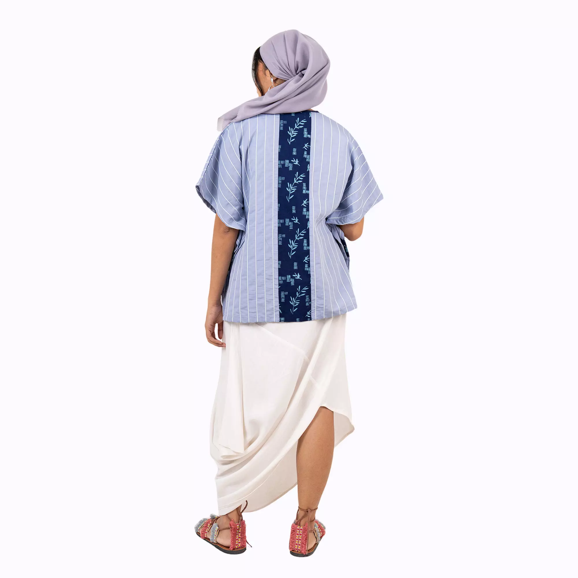 Blazer Outer Batik Wanita - Bhatara Batik Mischa - Atasan Batik Modern Lengan Pendek