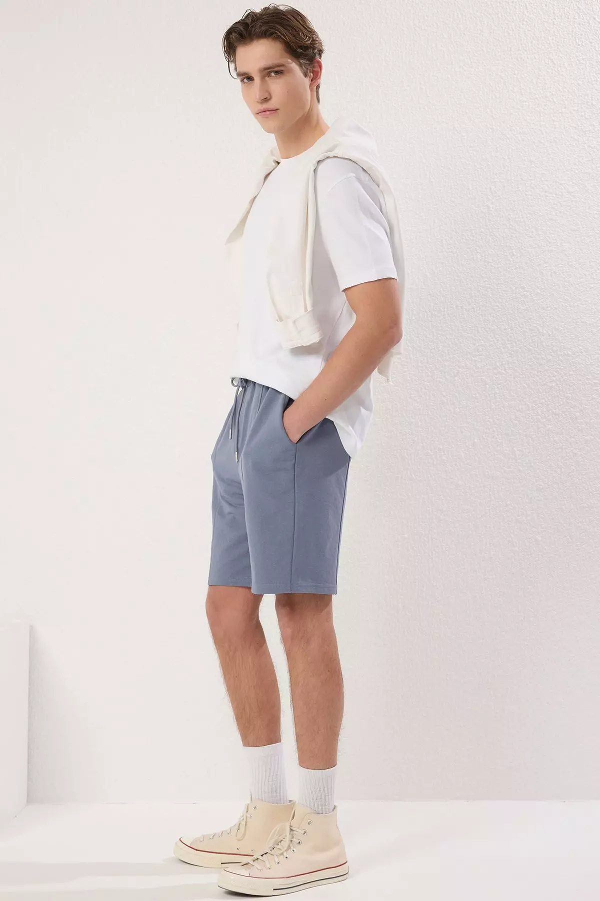 Blue Regular Cut Medium Elastic Waist Laced Stitching Detail Shorts  TMNSS20SR0070