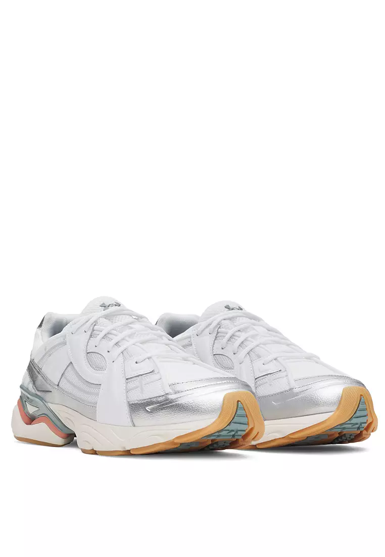 Sola Shoes
