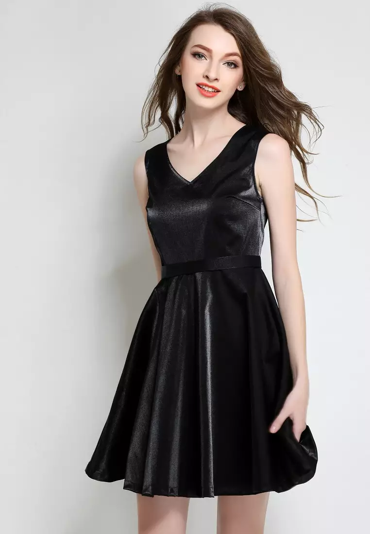 Collectibles New Symphony Fabric Dress S04055BK.