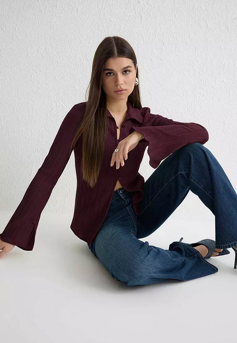 Plum Textured Fitted Waist Woven Shirt Twoss24Go00002