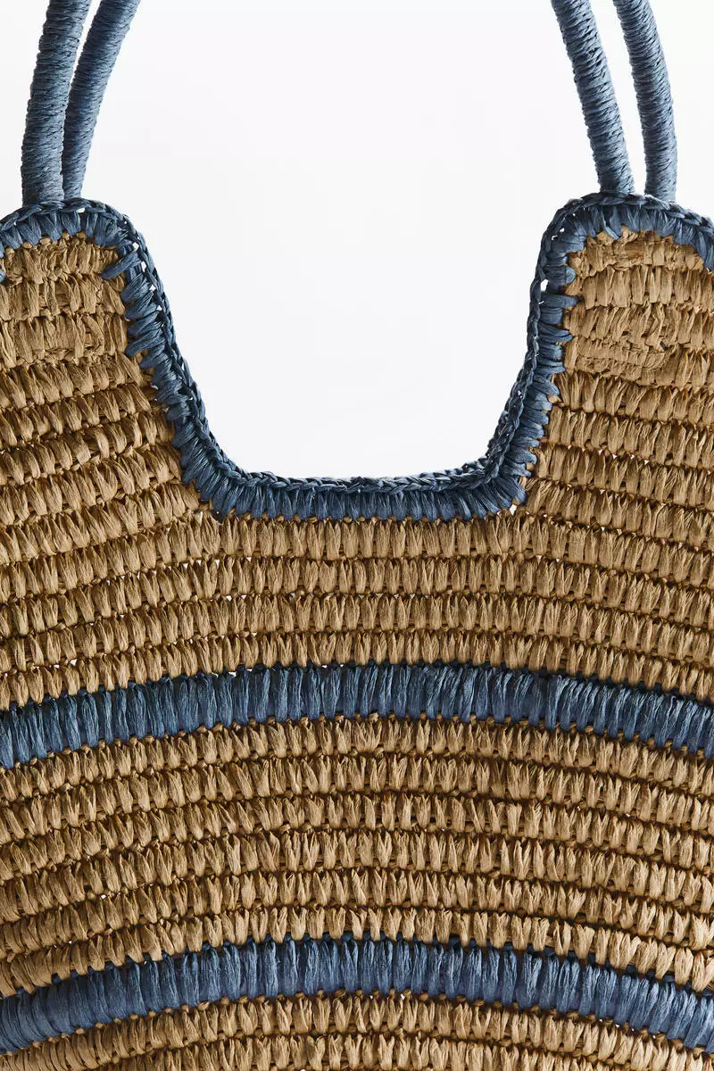 Straw shopper