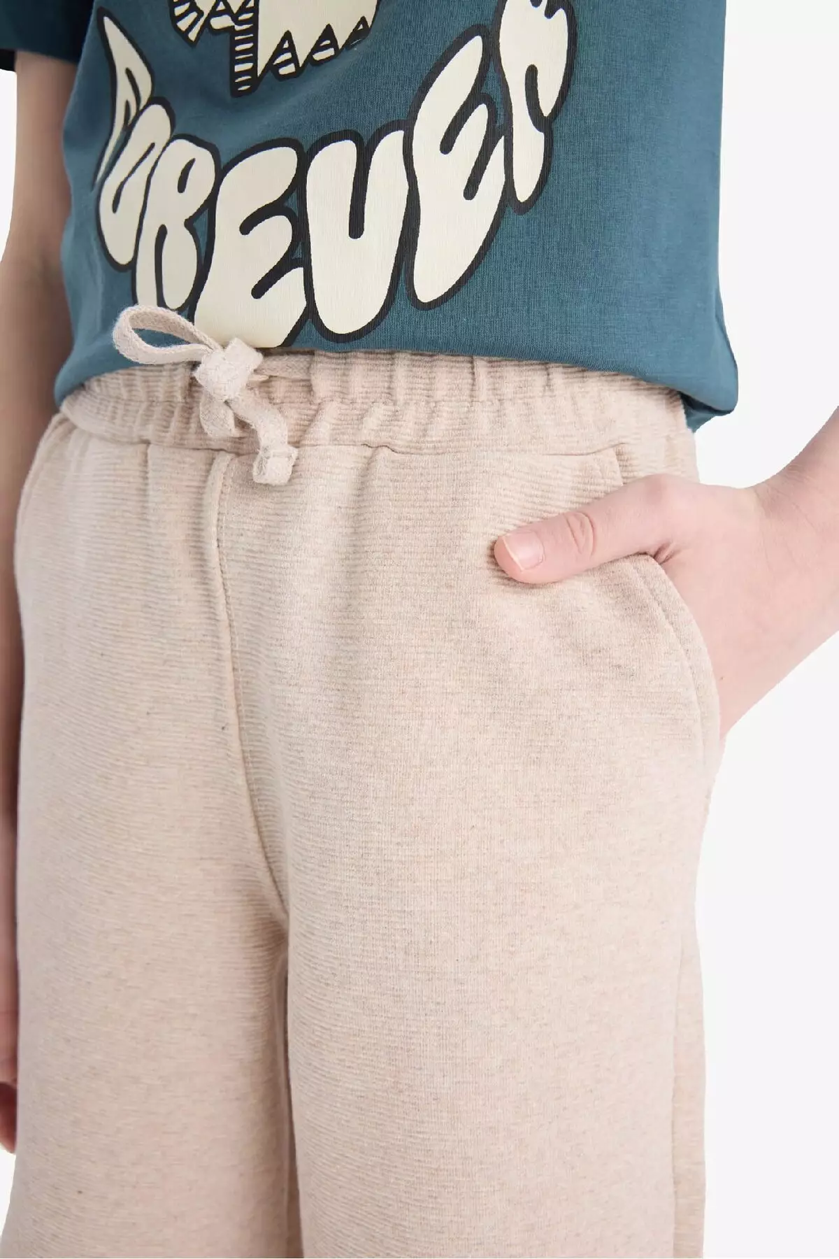 Boy's Elastic Waist Shorts E6890A825Sm