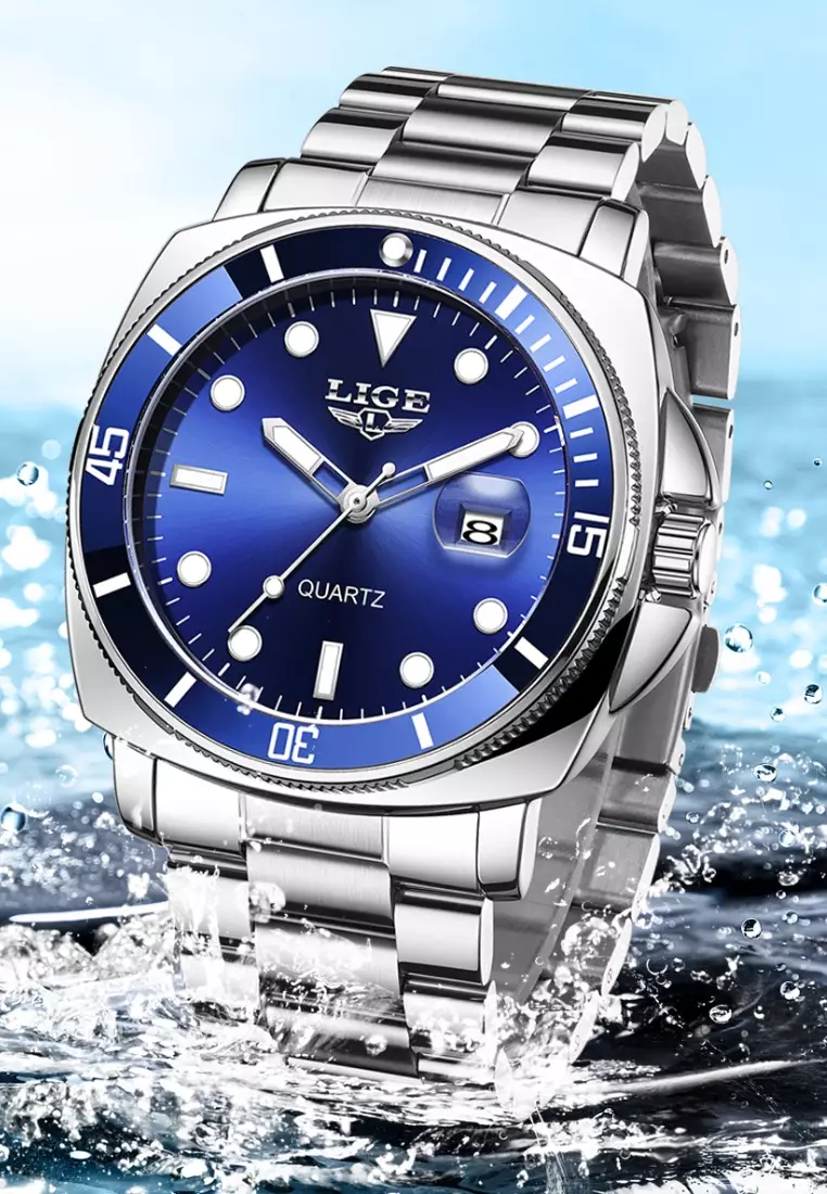 Unisex Classic Diver's Stainless Steel Quartz Watch with turning Bezel on Steel Bracelet