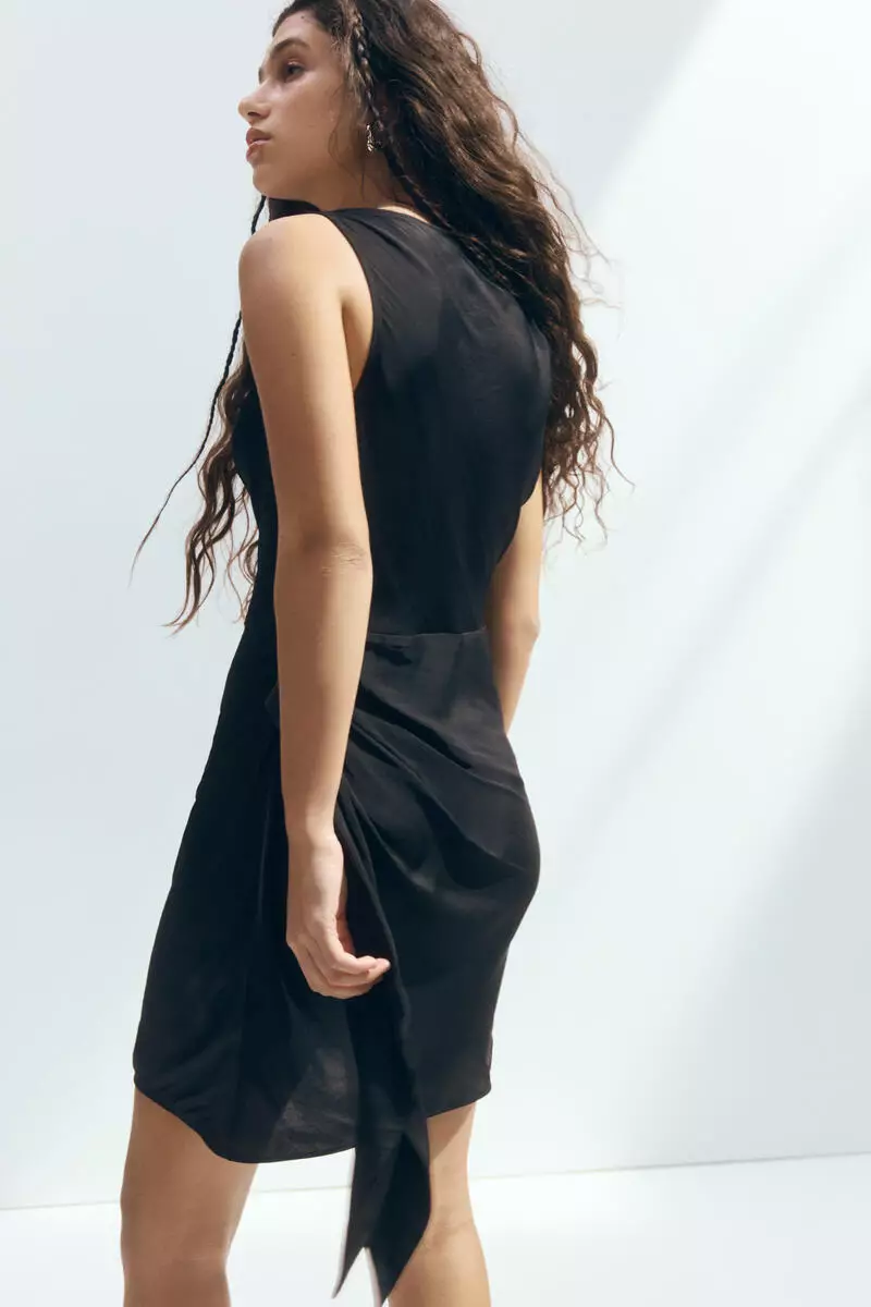 Tie-detail boat-neck dress