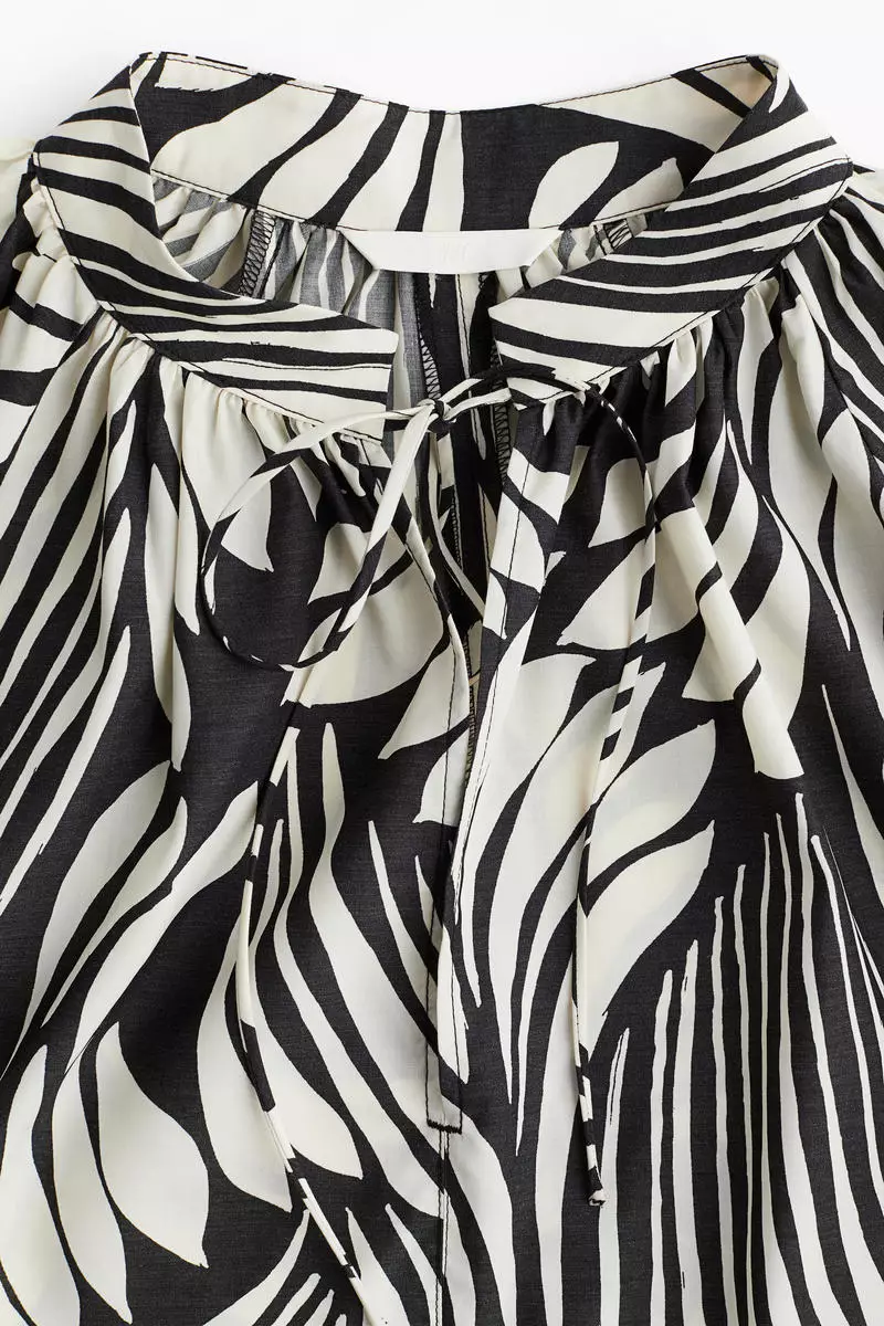 Oversized tie-detail dress