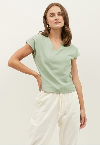 Jual Noa Everyday Noa Yuna V Neck Blouse Wanita Tosca Original Zalora Indonesia