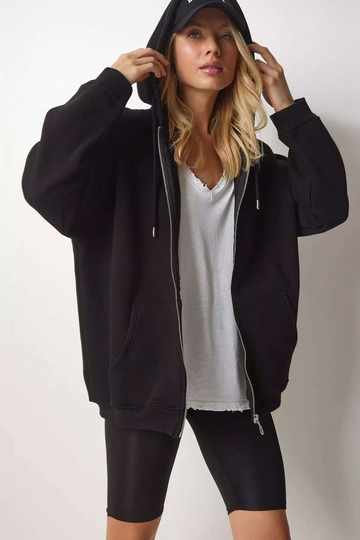 Basic Hoodie