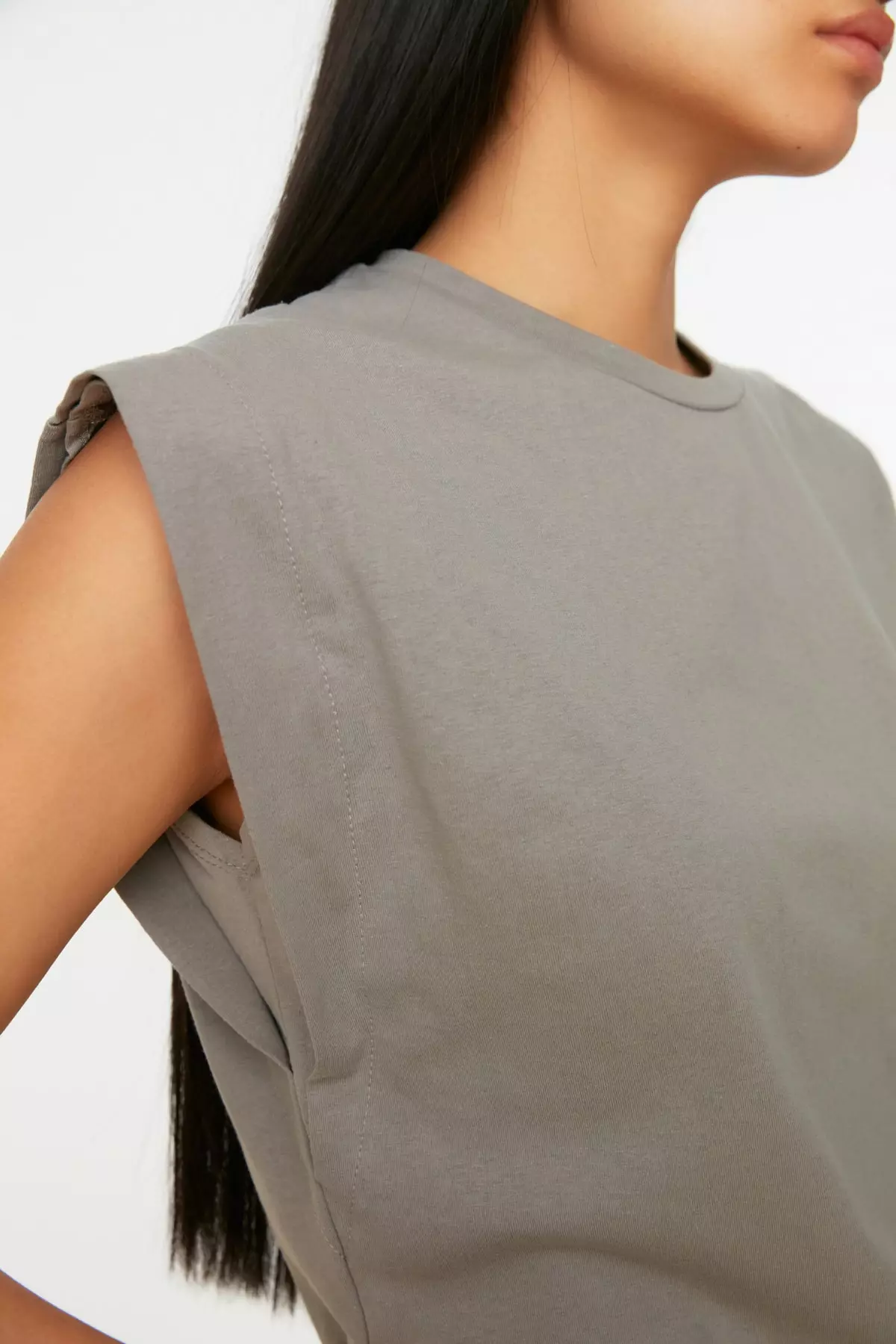 Wide Shoulder Muscle Tank Top