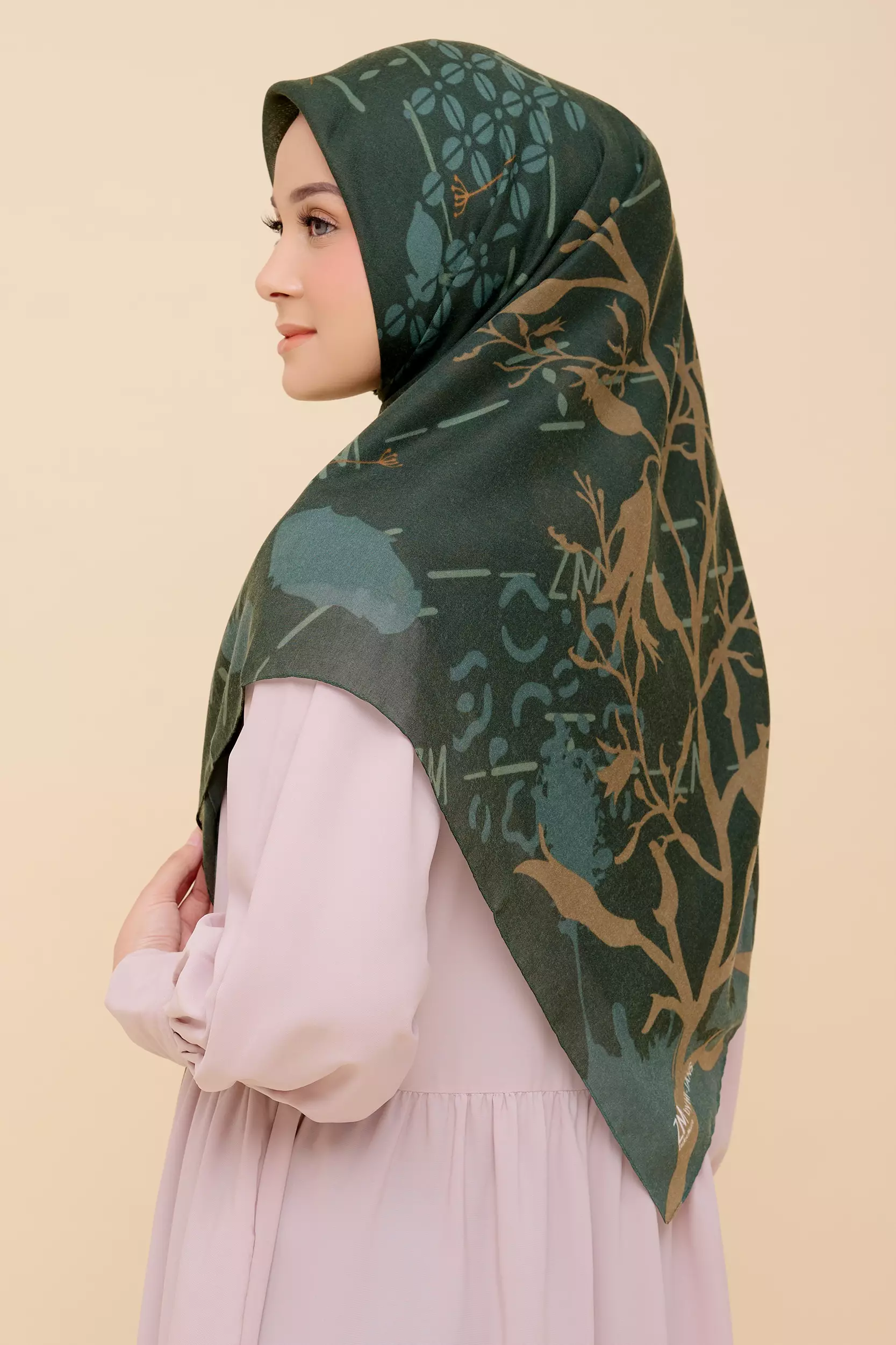 ZM Zaskia Mecca - Hijab Syari Kava Dark Green Scarf Kerudung Segi Empat Wangi Water Splash Ultra Sonic