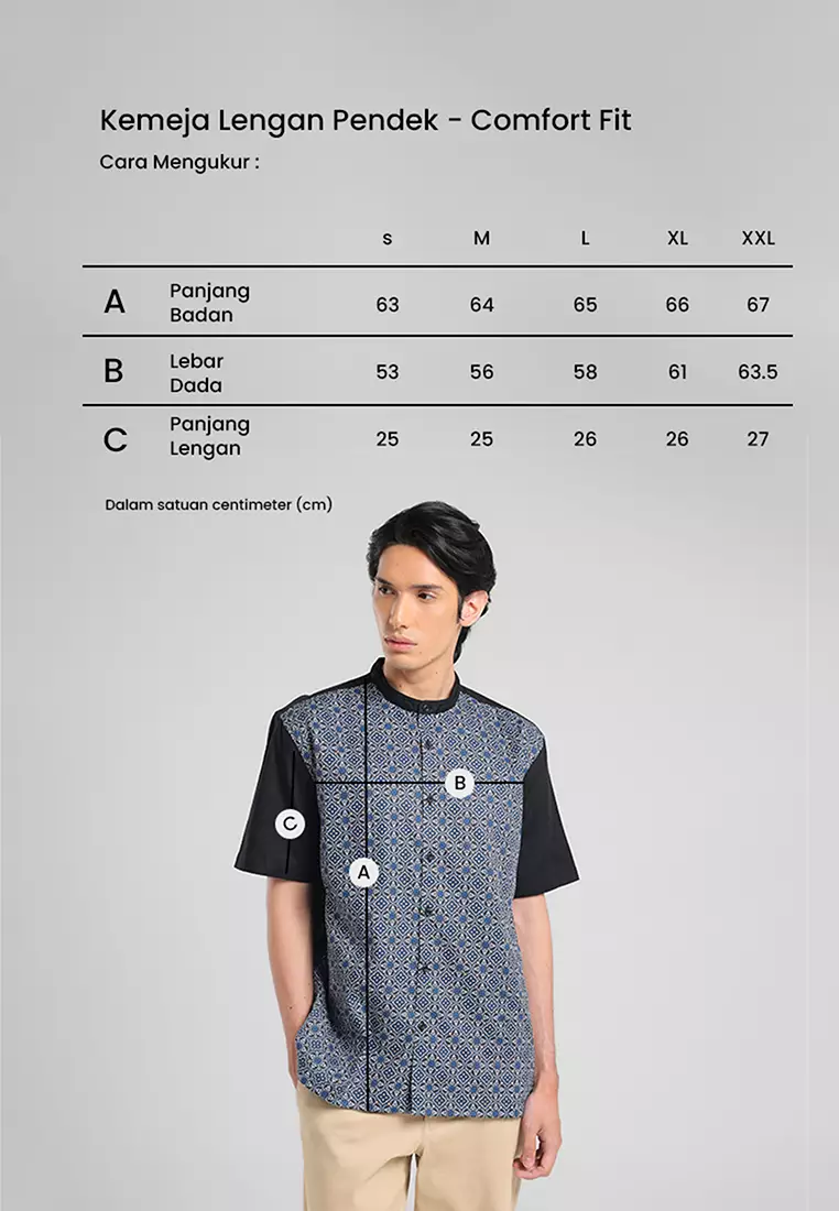 MANZONE X Adipati Dolken - Kemeja Koko Lengan Pendek Pria Makarim Comfort Fit - Black Warna Black