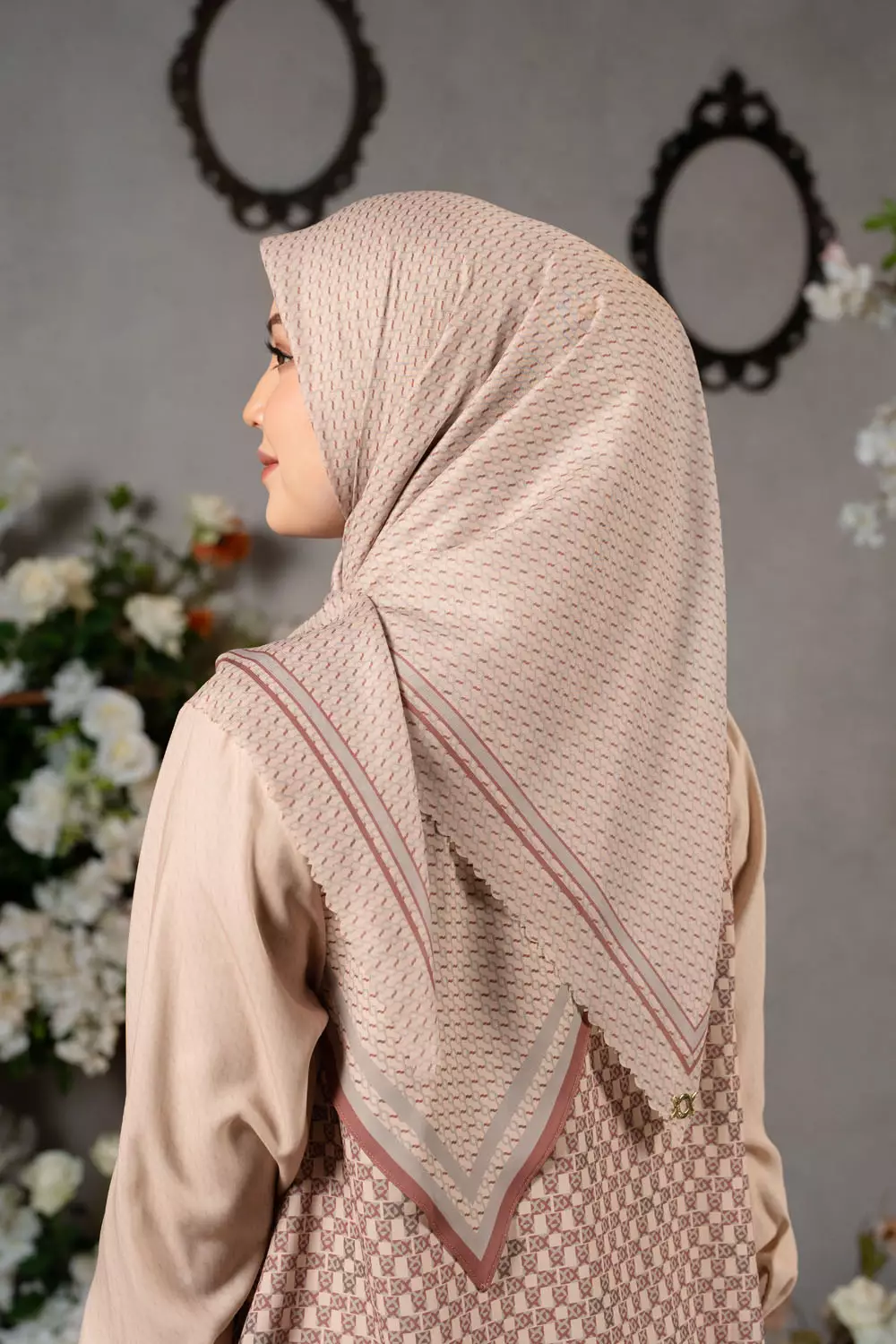 Klamby - Romely Scarf Kuning Asoka