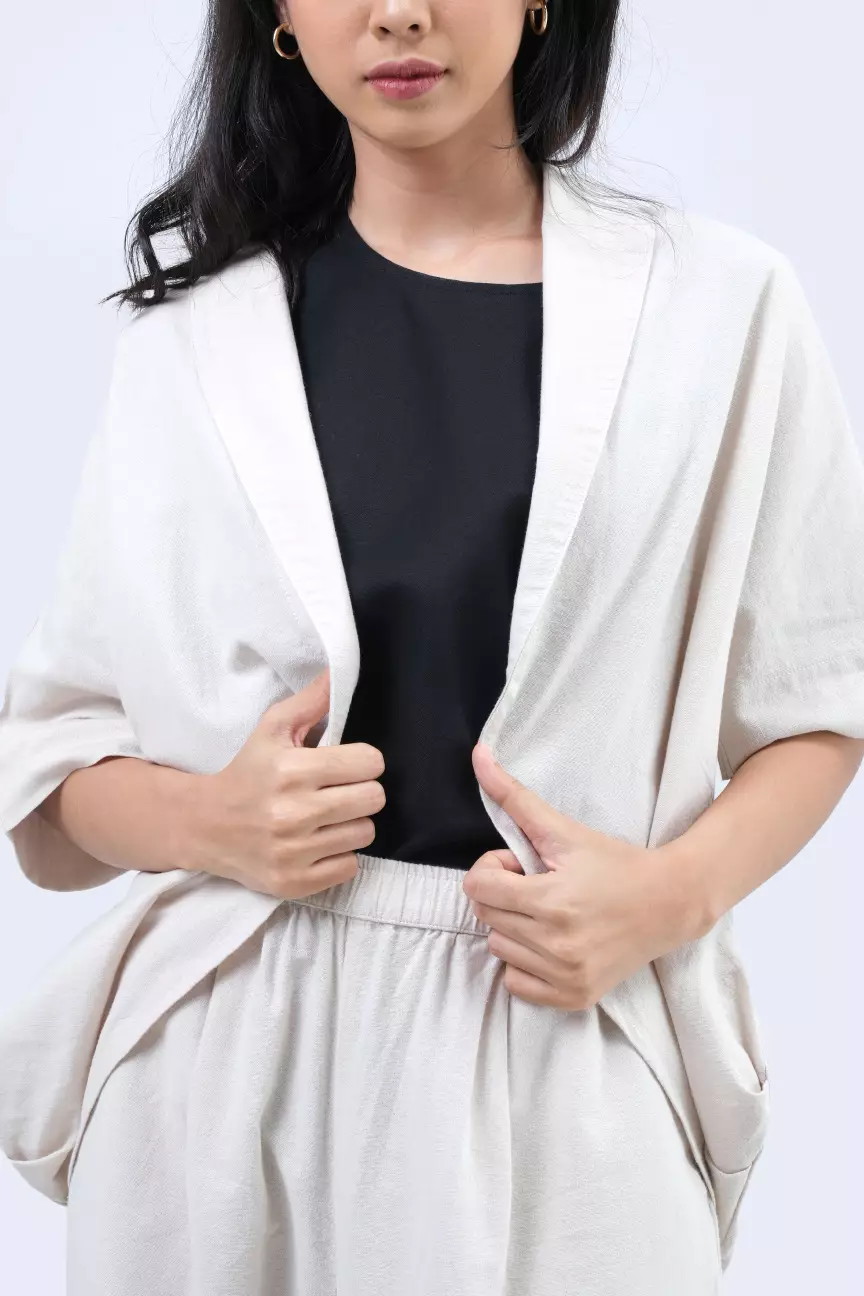 Outer Wanita Shylla Cream