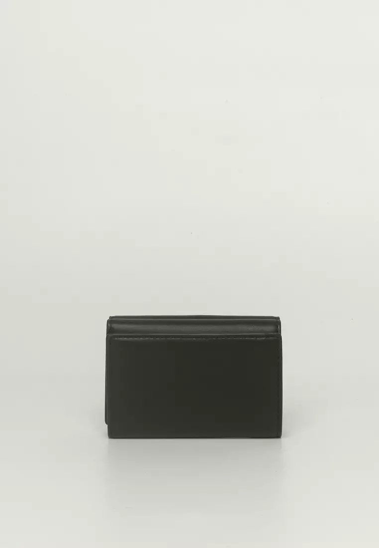 The Future Floral Utility Snapshot Top Zip Multi Wallet Card holder/Coin purse