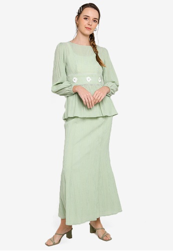Lubna green Embellished Puff Sleeve Kurung DE023AA1338D5CGS_1