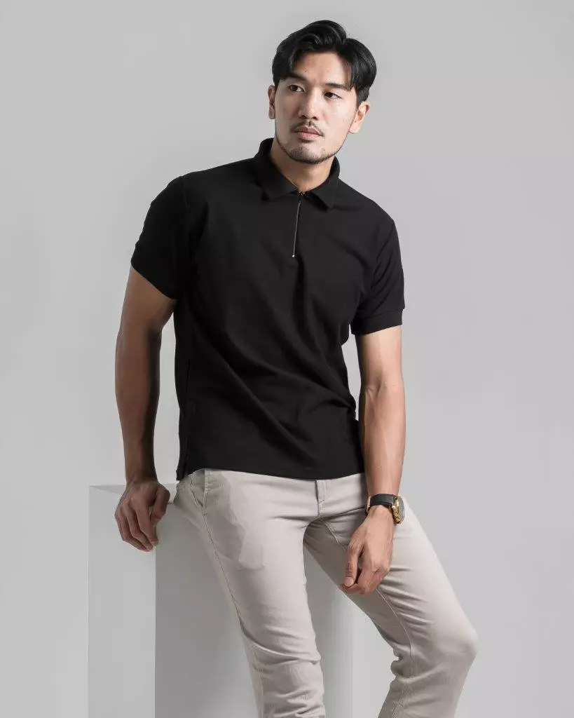 Black polo shirt outlet style