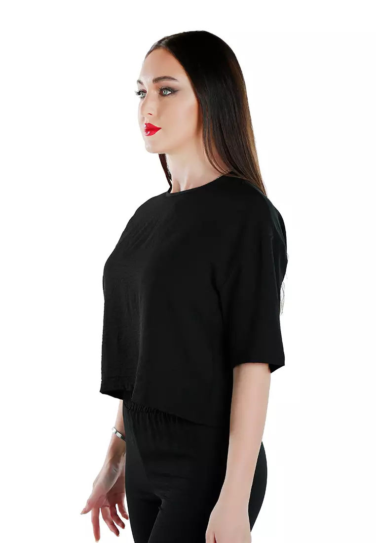 Atasan Pendek Lengan Pendek Hitam & Setelan Celana Capri Co Ord