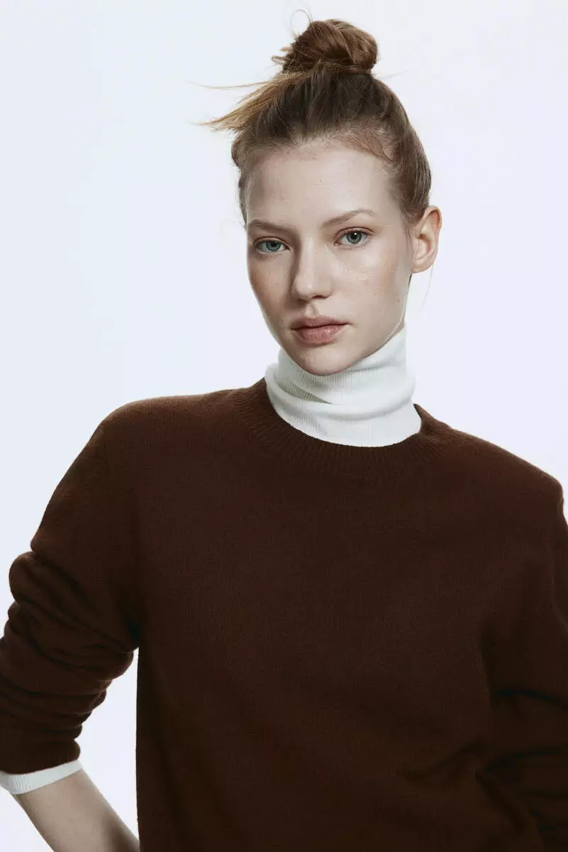 Shoulder-pad jumper