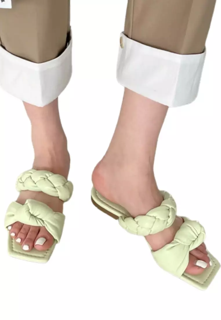 Ollie Flat Sandals