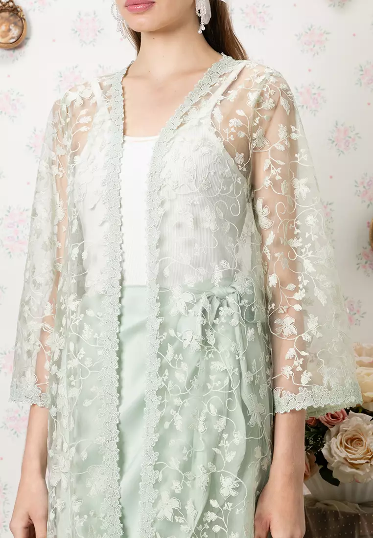 ENDAH LONG LACE KEBAYA SET