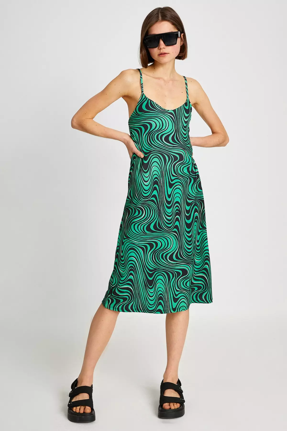 Green patterned hot sale dress