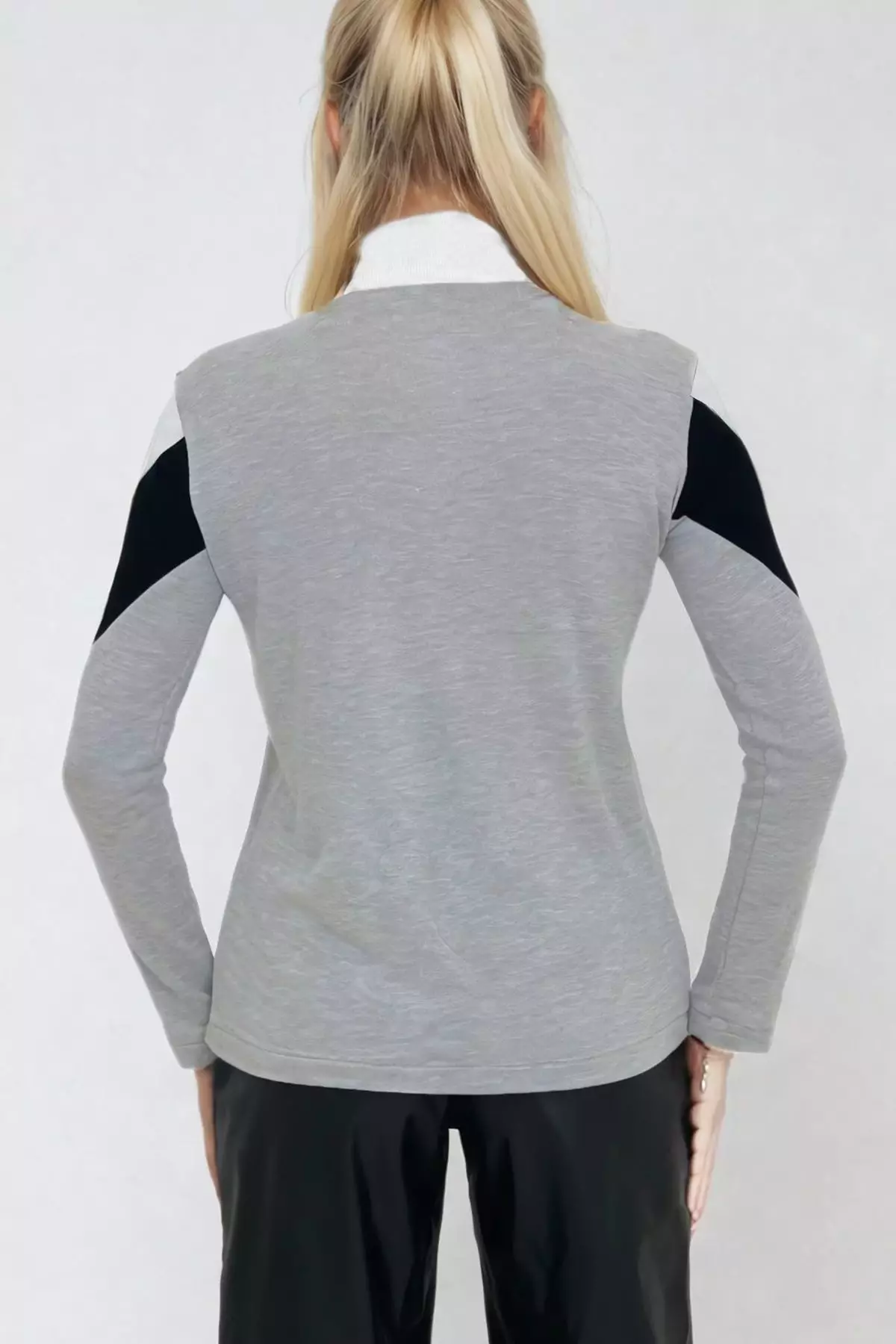 Women's Black and White Fluffy Garnish Blouse