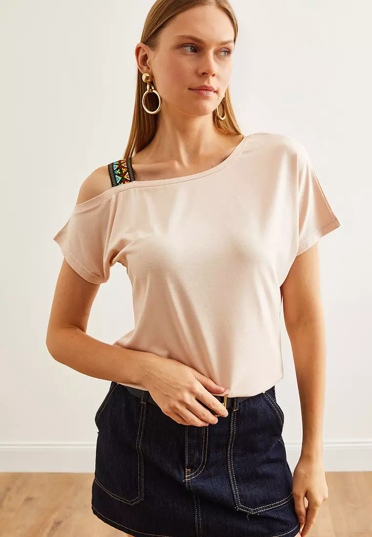 Women's One Shoulder Ethnic Garnished Blouse BLZ-19000194