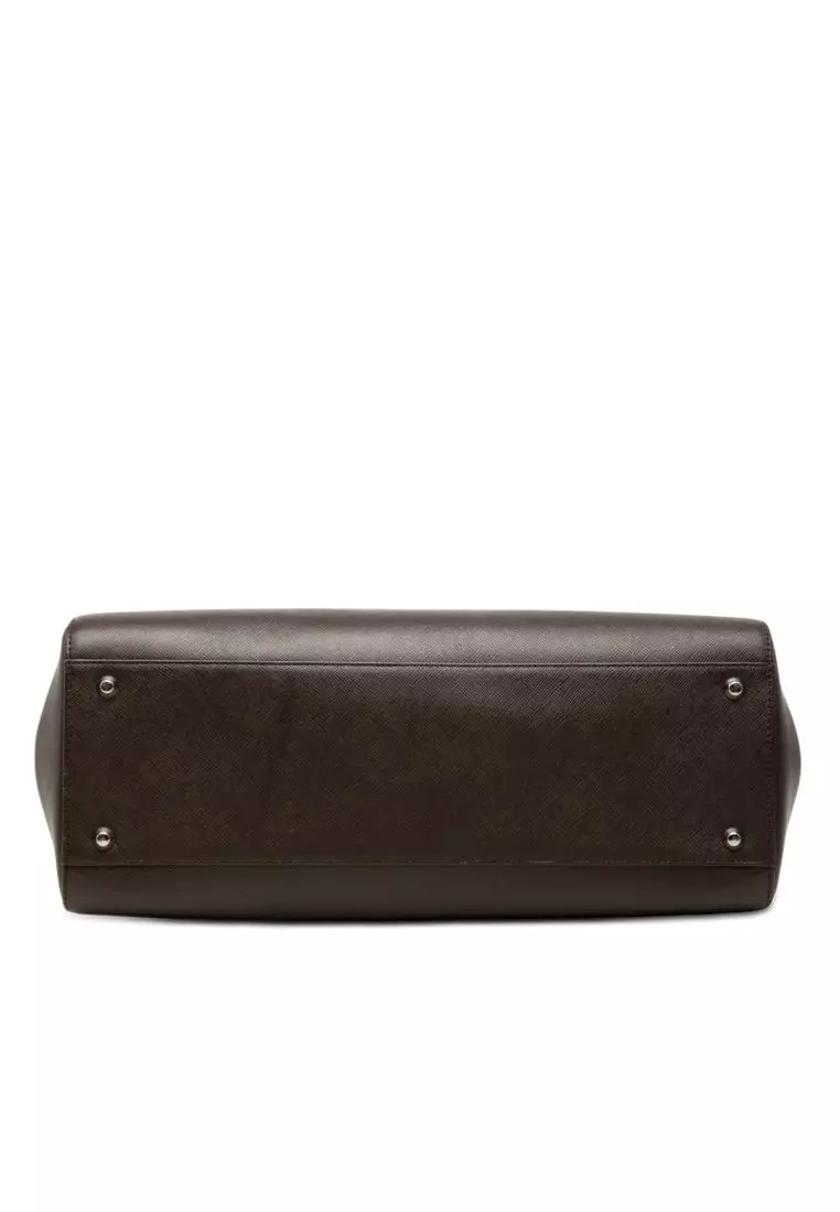 Pre-Loved Burberry Leather Handbag
