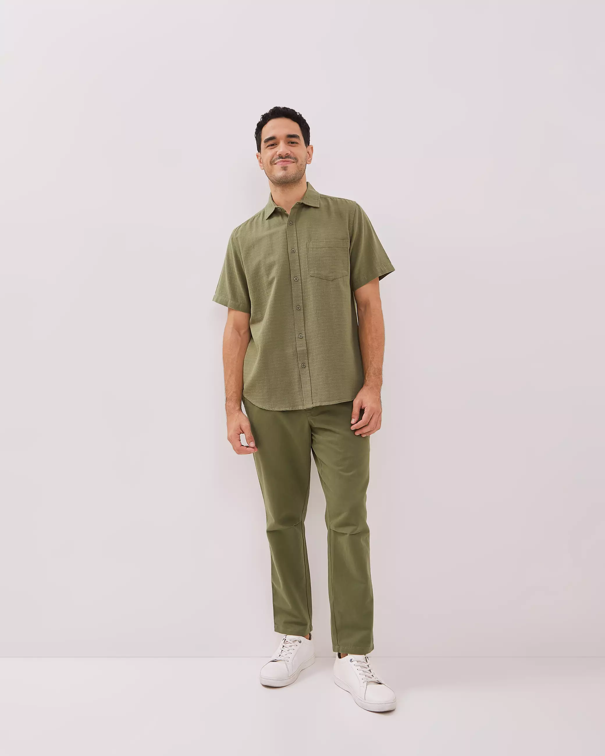 AMK Kemeja Pria Lengan Pendek SHS Andreas Ss Olive